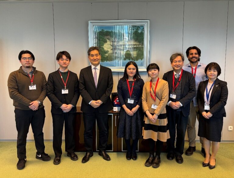 「模擬ＥＵ」受賞者ブリュッセル訪問に奈良女子大学工学部工学科１年の林 日茉莉さんが参加しました。