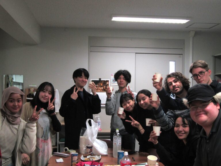 教員研修留学生によるブース交流会「教員研修留学生と世界の教育について話そう」を行いました（2025年1月29日）