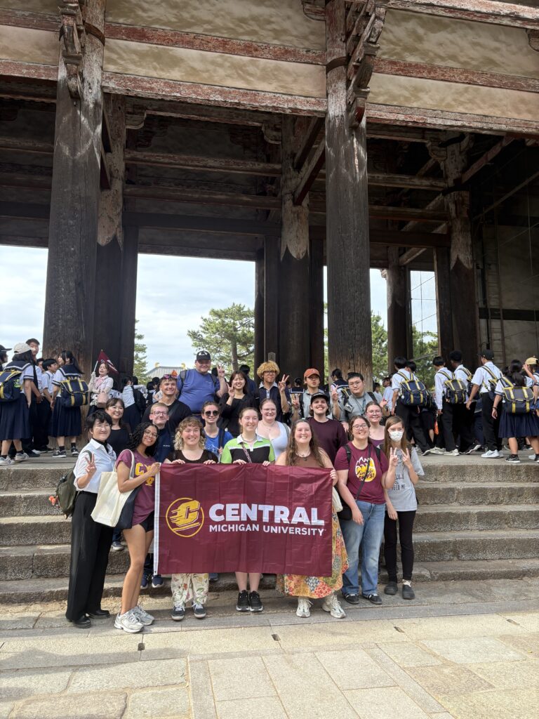 本学協定校セントラルミシガン大学（CMU）のみなさんが奈良を来訪されました。（2026年5月20日）
